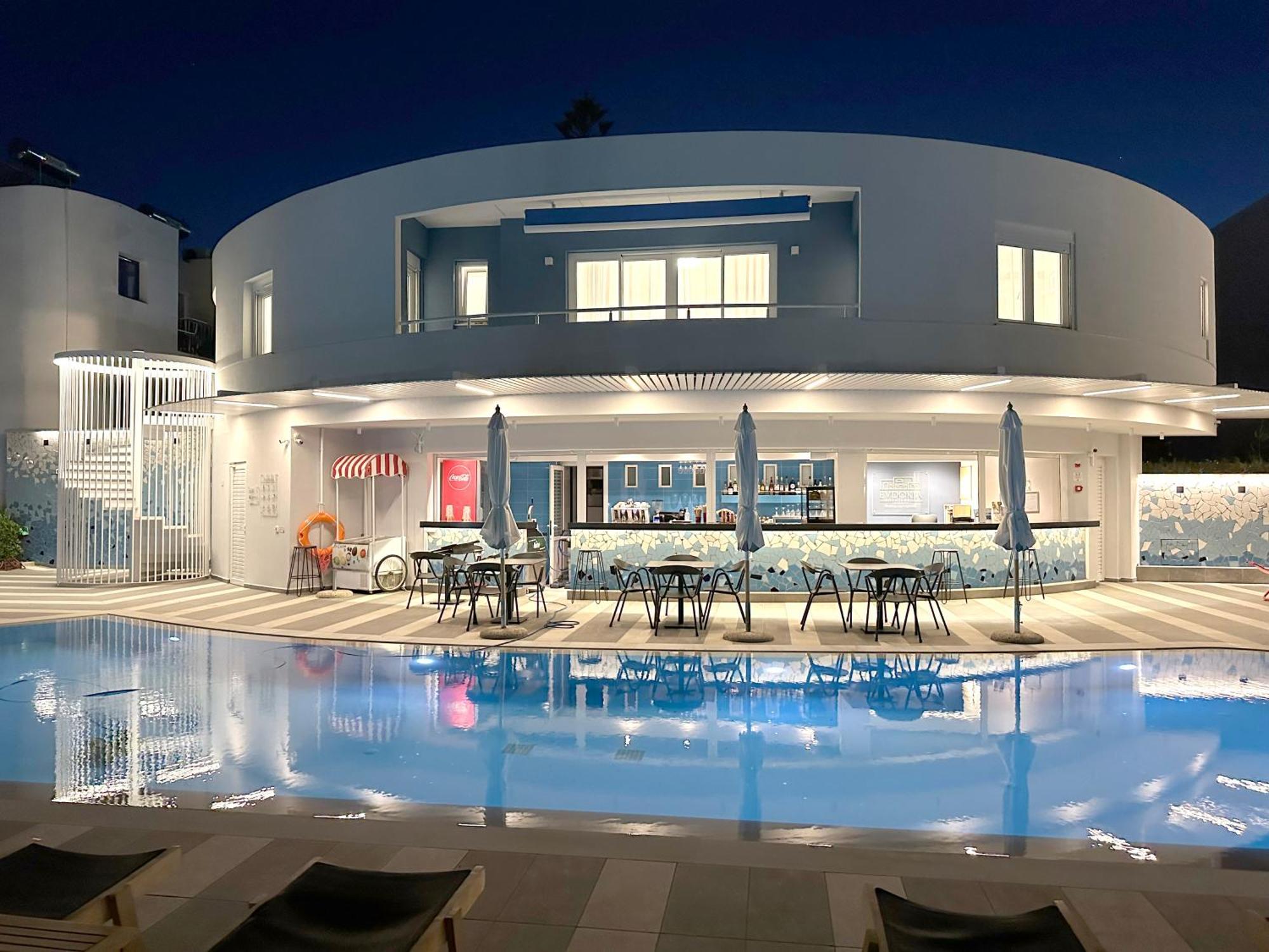 Evdokia Suites Goúvai Ngoại thất bức ảnh