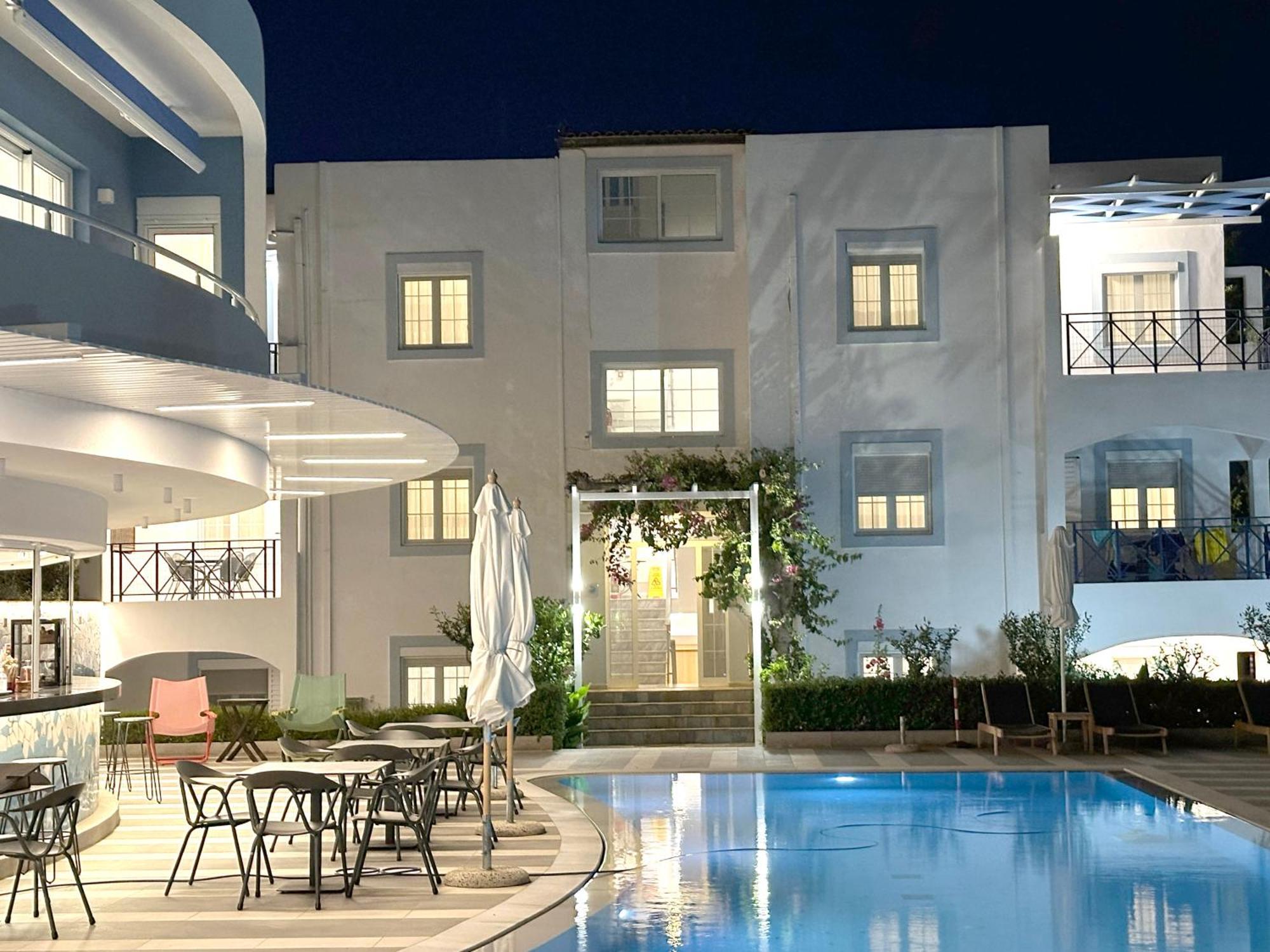Evdokia Suites Goúvai Ngoại thất bức ảnh